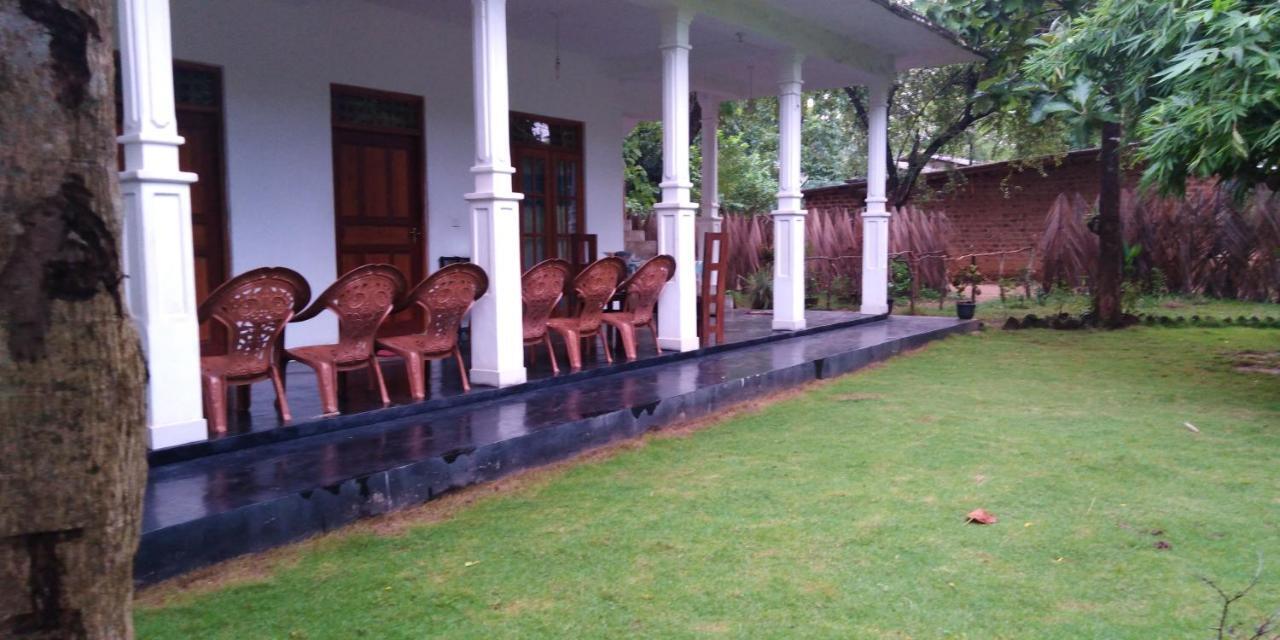 Thuruliya Residence Sigiriya Exteriör bild