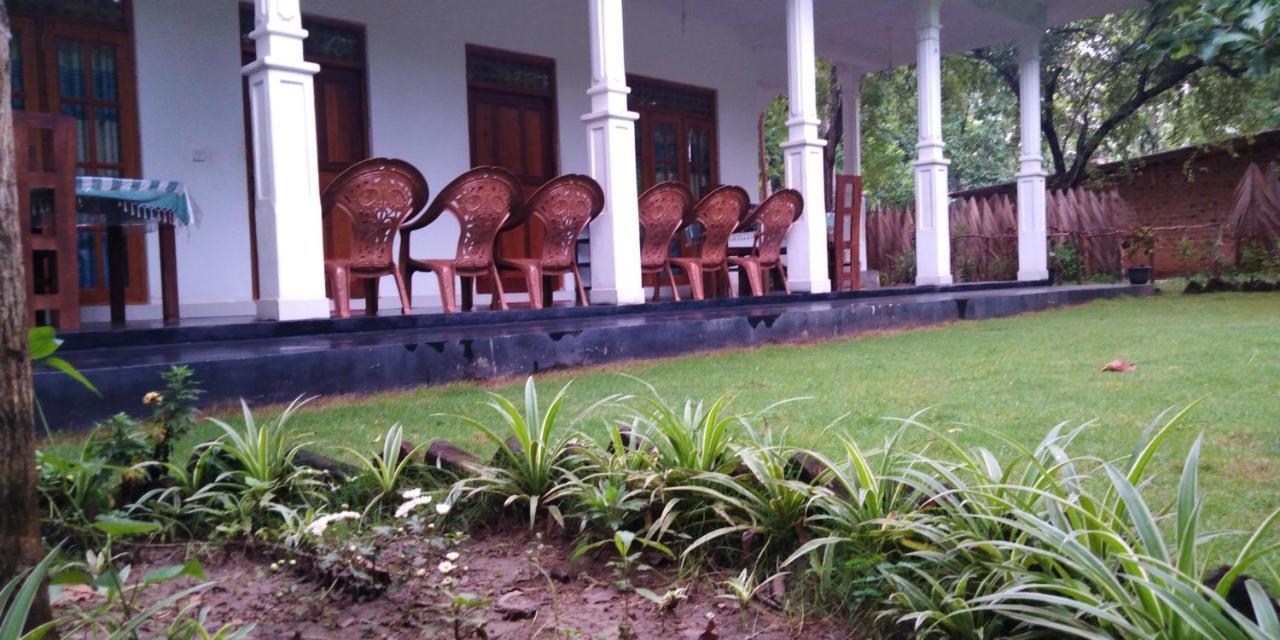 Thuruliya Residence Sigiriya Exteriör bild