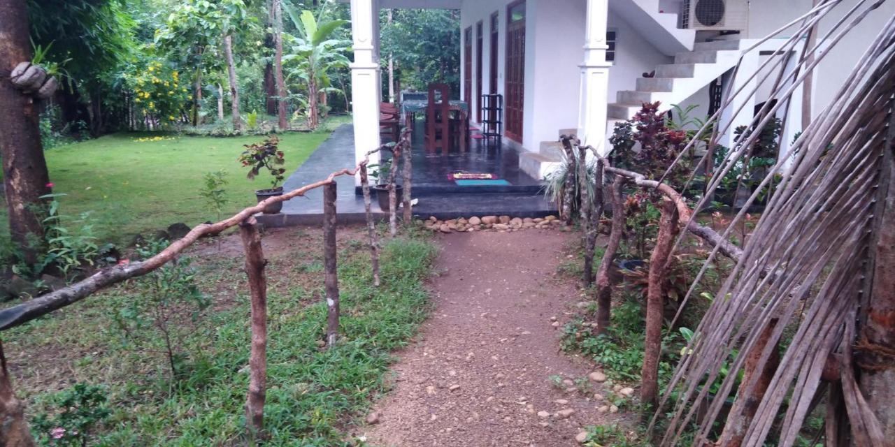 Thuruliya Residence Sigiriya Exteriör bild